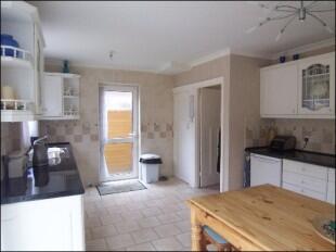 Kitchen/Breakfast Rm