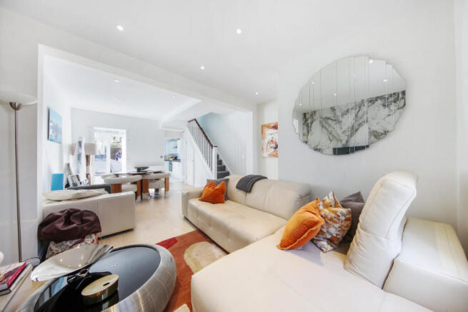 2 Bedroom Flat for Sale