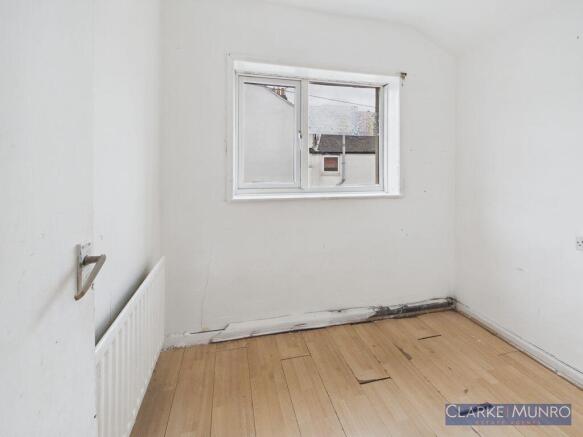 3 bed Terraced for sale Image 9