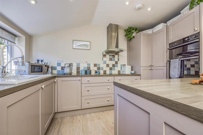 85 Shelford Road, Milton-PorticoMarketing-SoldBy-2