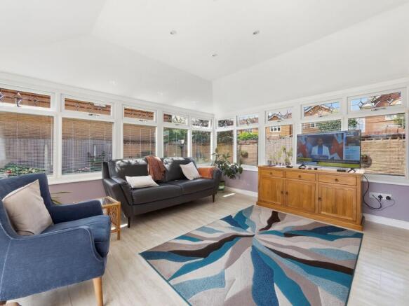 4 bed Detached for sale Image 4
