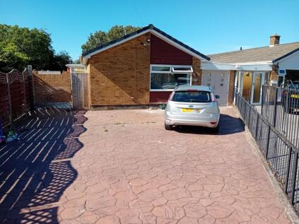 Severnwood Gardens, Severn Beach, South Gloucestershire