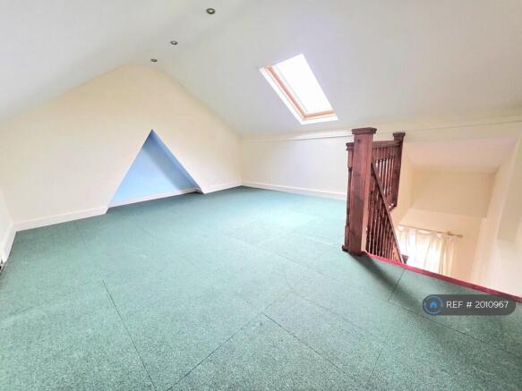 Loft Room (Non-Habitable) With Stairs 