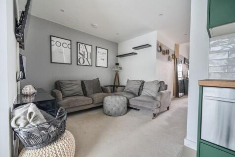 Marina Gardens, Portishead, Somerset, BS20