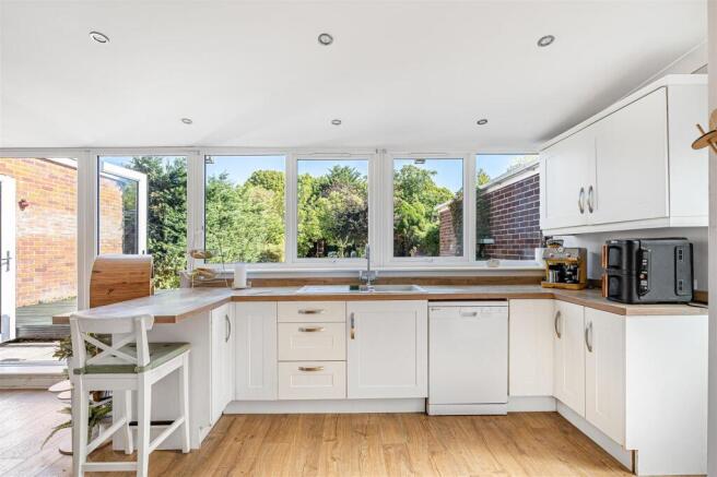 Kitchen_.jpg