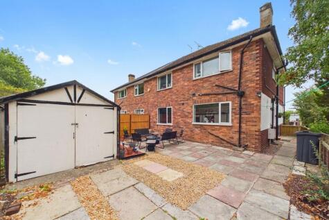 Lache Park Avenue, Chester, CH4