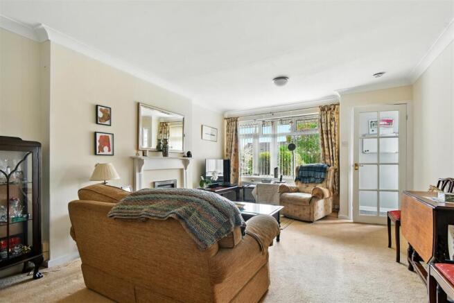 3 bed Semi-Detached Bungalow for sale Image 8