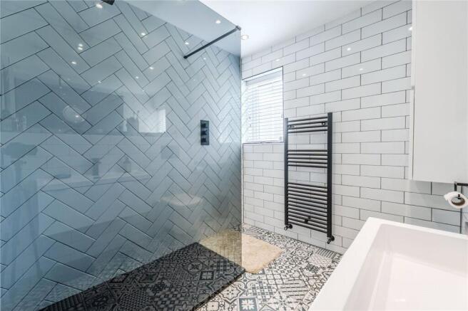 2 bed Apartment for sale Image 11