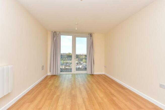 Kitchen/ Living Area