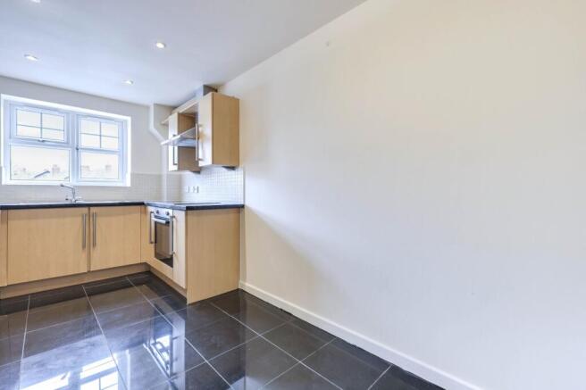 2 bed Flat for sale Image 6