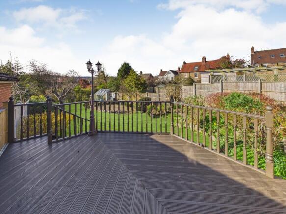 CAM04789G0-PR0050-STILL004