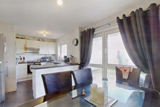 8534660-interior11-800.JPG