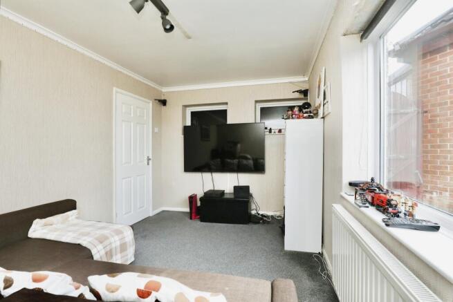 Snug