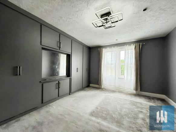 3 bed Terraced to rent Image 8