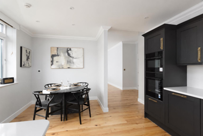 Kitchen & Dining Area