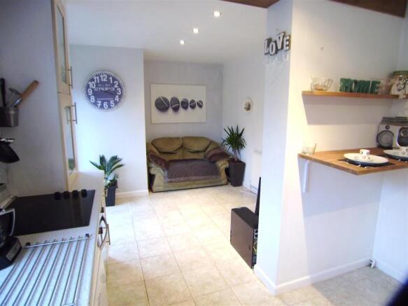 Kitchen/Breakfast Ro