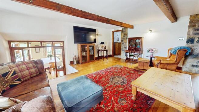 4 bed Detached for sale Image 6