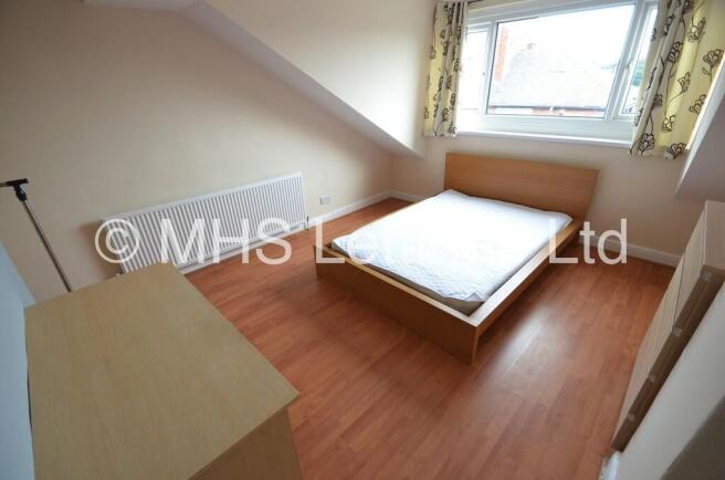 5 bed Terraced to rent Image 5