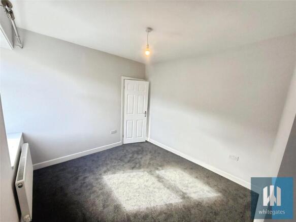 2 bed Terraced to rent Image 8