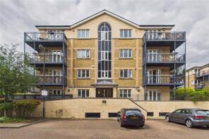 17, 2 Beresford House, Rubens Place, London SW4 7RB