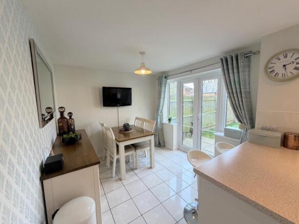 4 bed Detached for sale Image 4