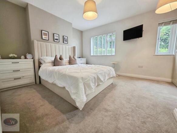2 bed Semi-Detached for sale Image 12