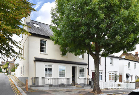 Wells Park Road, SE26