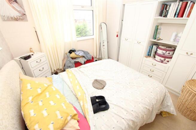 3 bed Town House for sale Image 6