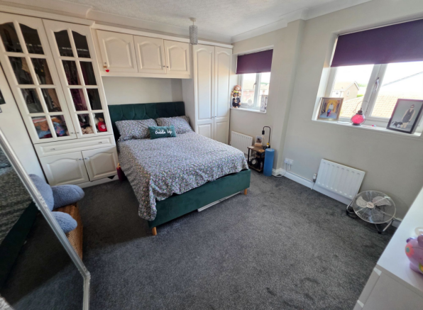 2 bed Semi-Detached for sale Image 8