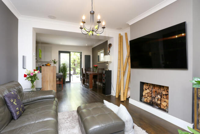 2 Russell Road-8.jpg