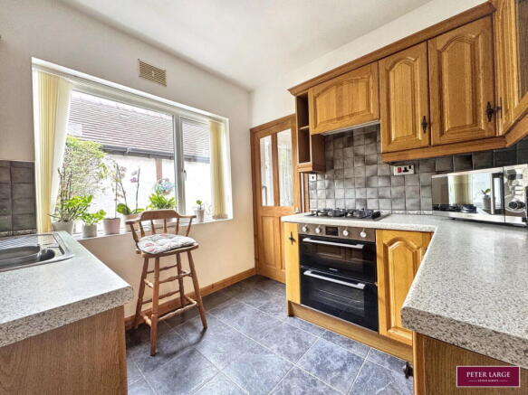 Victoria Road West, Prestatyn, Denbighshire LL19 7AF photo 4