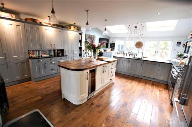 Refitted Kitchen/diner/family Room