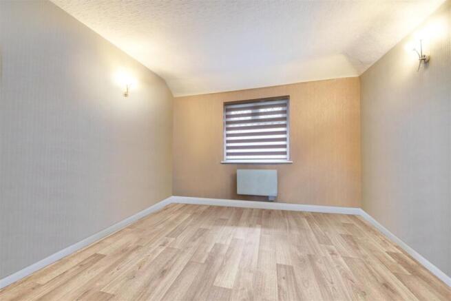 2A Goodyers Ave.jpg