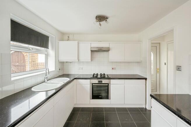 3 bed Detached for sale Image 5