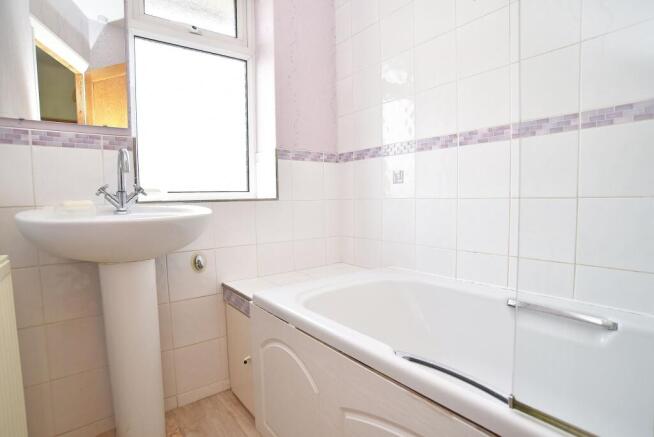 3 bed Semi-Detached for sale Image 9