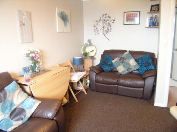 Lounge 2