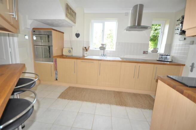 BREAKFAST KITCHEN