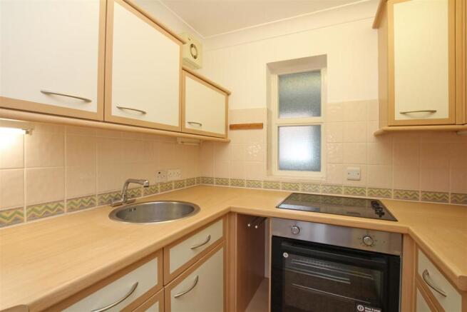 54TM - Kitchen 1.jpg