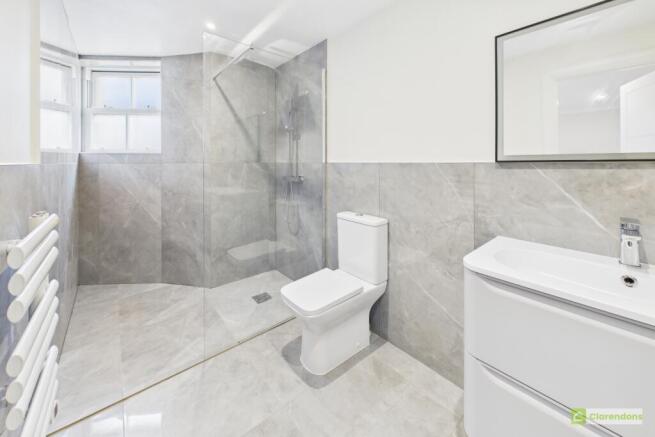 CAM02528G0-PR0429-STILL003