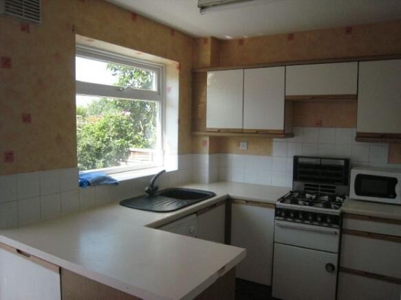 Kitchen Photo 2