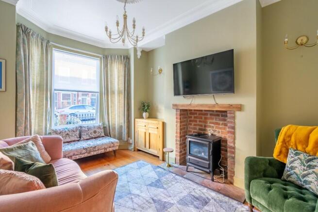 3 bed Terraced to rent Image 4