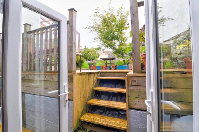 Rear doors to garden.jpg