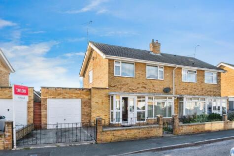 John Herring Crescent, Swindon, Wiltshire, SN3