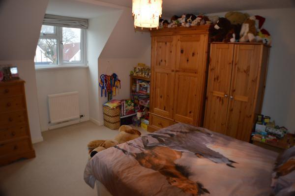 Bedroom 2 (Double)