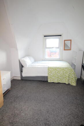 2 bed Flat to rent Image 6