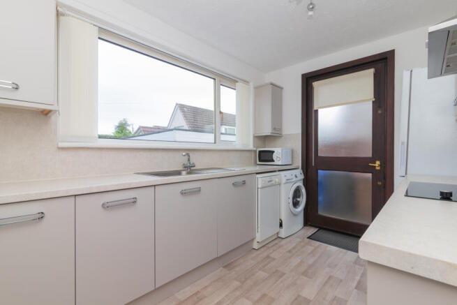 2a cross road Paisley-10