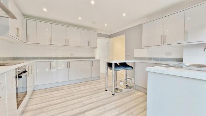 Kitchen/Breakfast Room