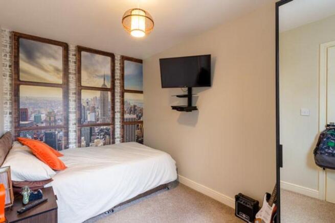 Bedroom 4 (Double)