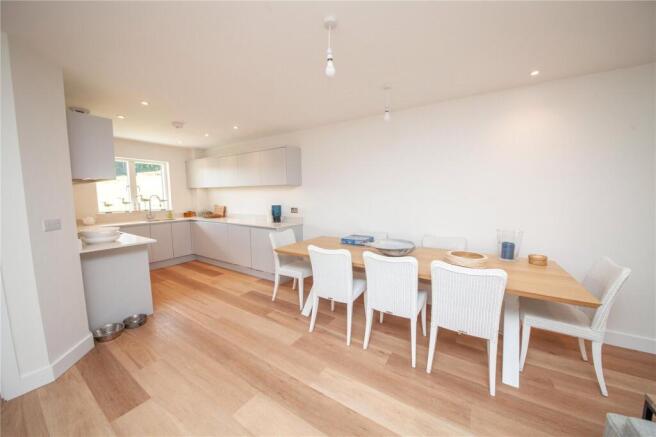 Hillfield, Dartmouth, Devon, TQ6 photo 4