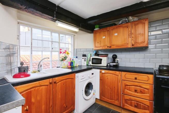4 bed Terraced for sale Image 11